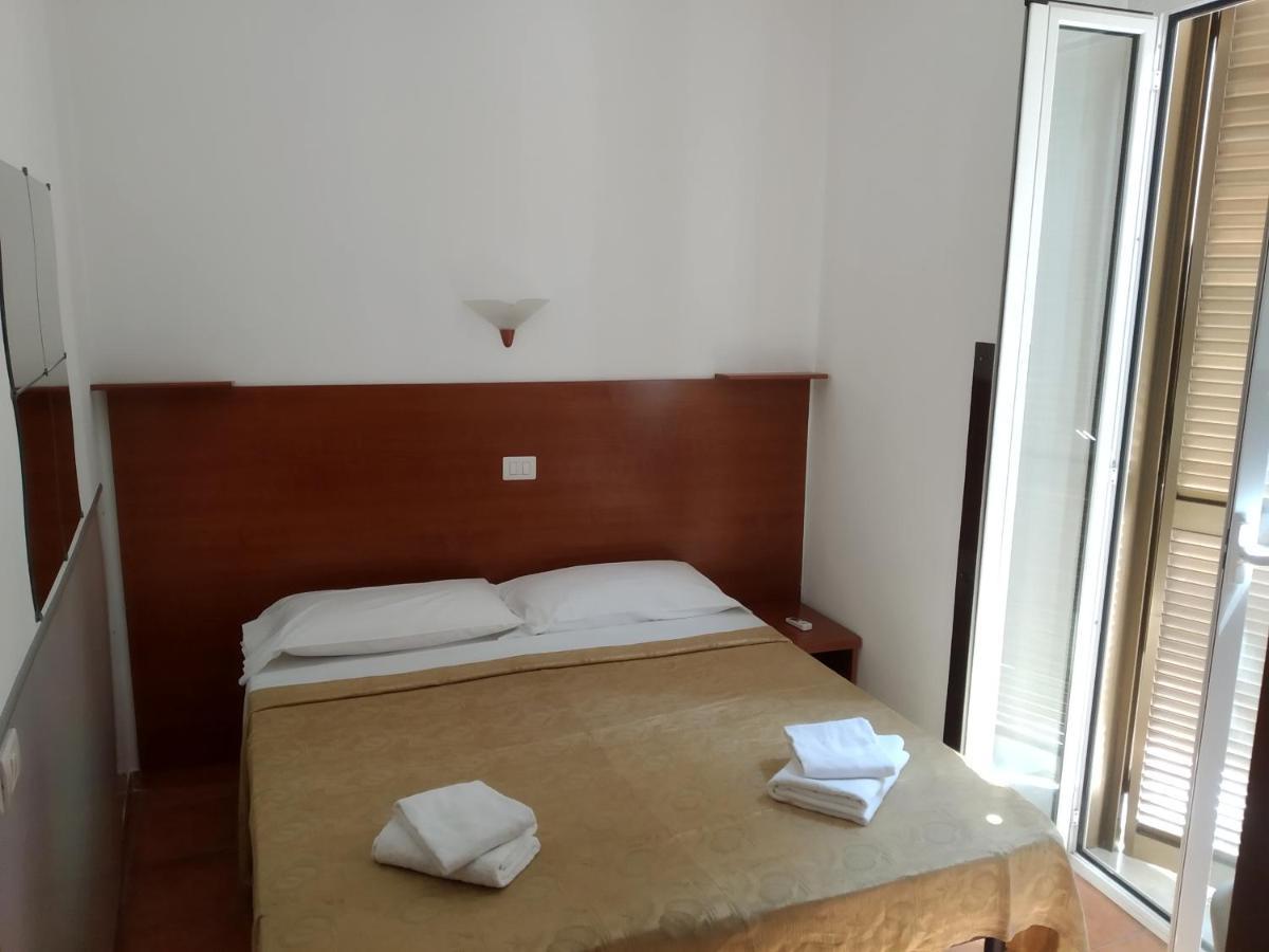 San Daniele Bundi House Hotel Rome Buitenkant foto