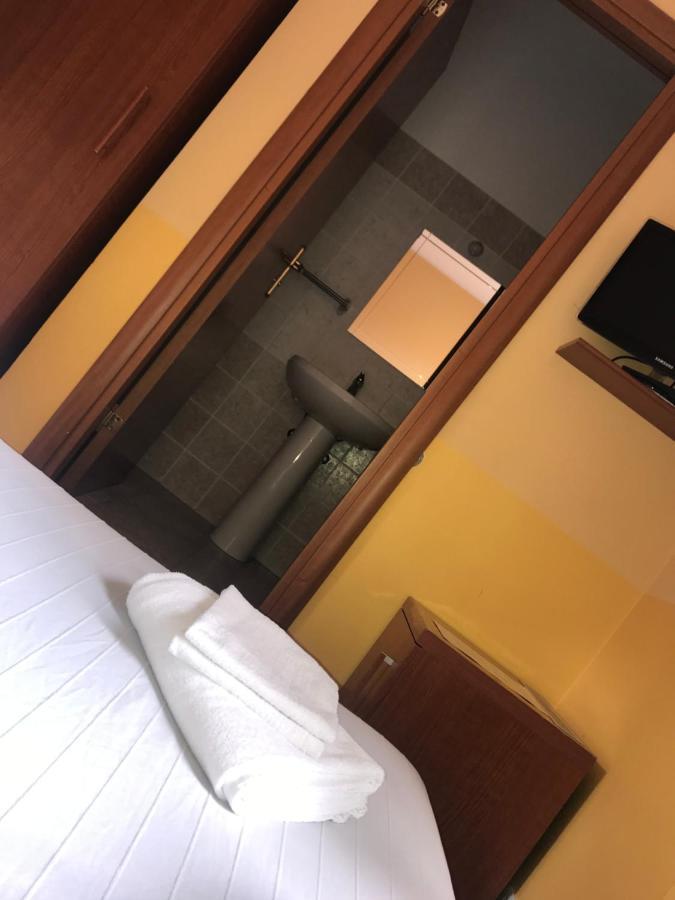 San Daniele Bundi House Hotel Rome Buitenkant foto